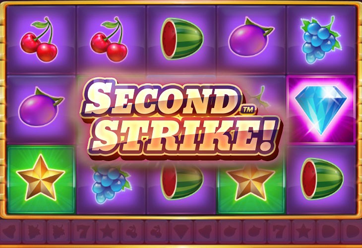 Second Strike Slot Game Screenshot